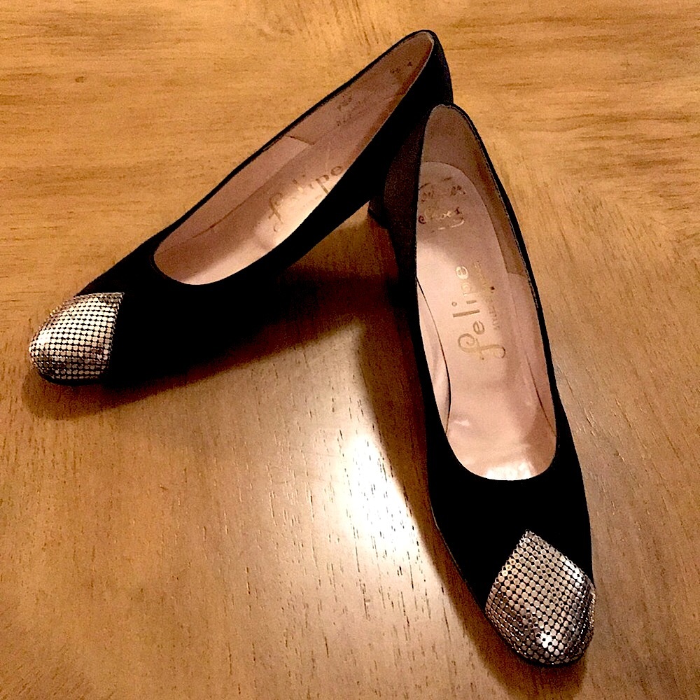 ❗️LAST CHANCE- Vintage FELIPE Satin Heels - Picture 2 of 11